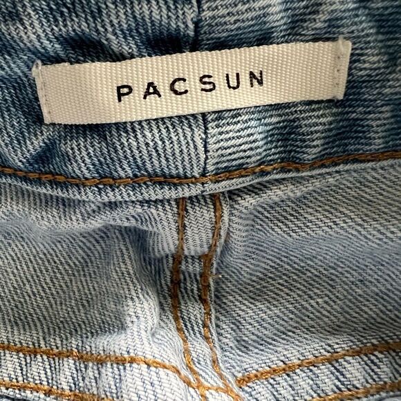 Pacsun Distressed Pale Wash Straight Leg High Rise Mom Jeans Size 25 - Picture 4 of 7